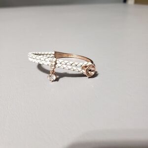 beautiful Unbranded gold tone and white bracelet